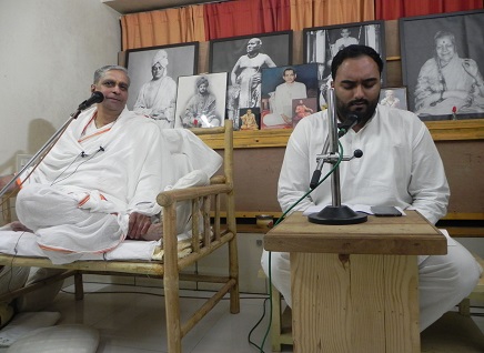 This image has an empty alt attribute; its file name is --.jpg